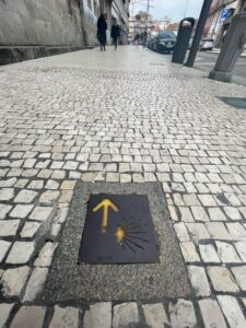 Read more about the article Camino de Santiago – informacje praktyczne. Koszty, noclegi, trasa i pakowanie